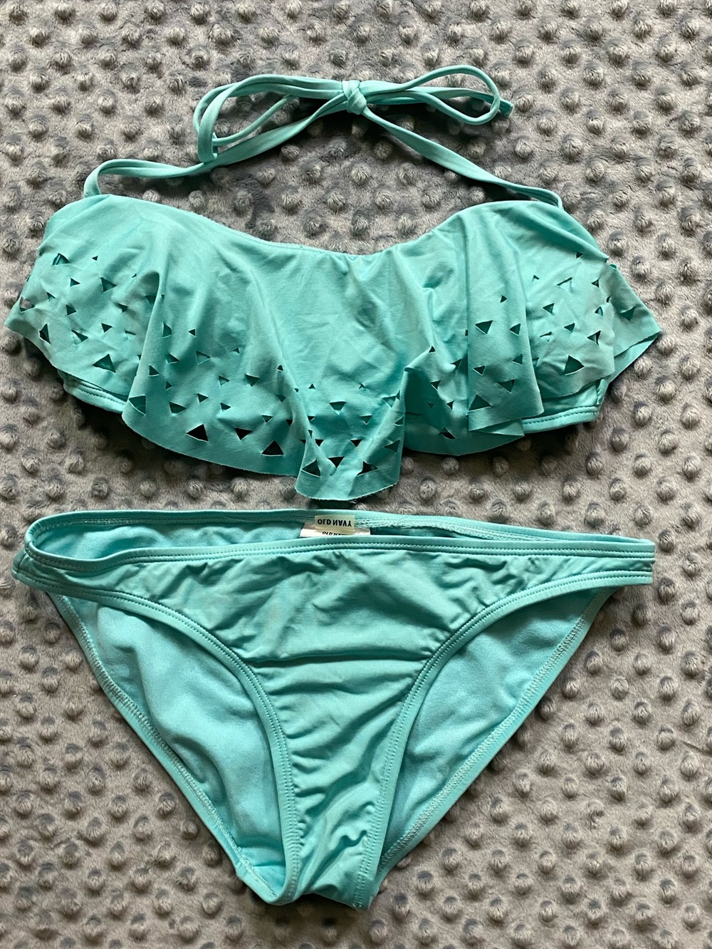 Old Navy Ruffle bikini - Picture 1 of 7